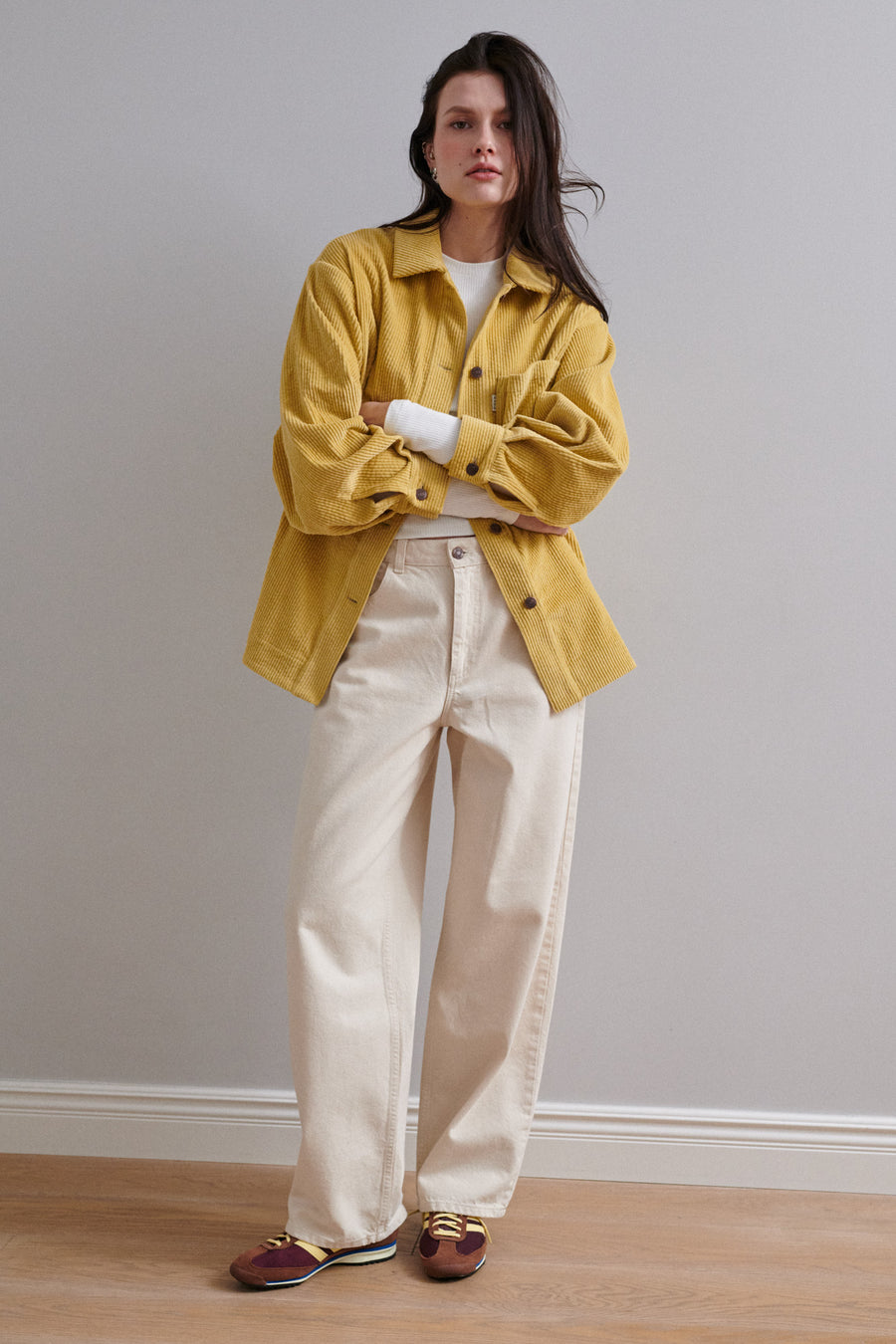 Kurtka z bawełnianego sztruksu / 18 / 13 / sunflower yellow *longsleeve-z-bawelny-organicznej-14-23-cream-white* ?Modelka ma 176 cm wzrostu i prezentuje rozmiar XS?
