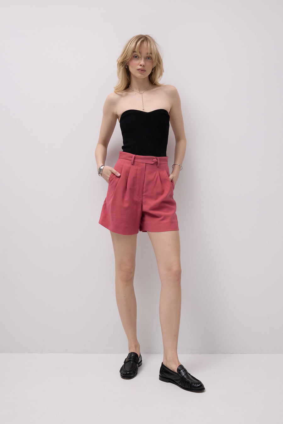 ?Modelka ma 179 cm i prezentuje rozmiar XS?