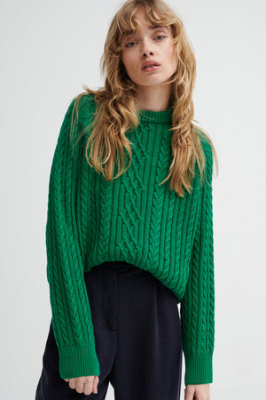 Sweter z bawełny organicznej / 16 / 14 / emerald green *spodnie-z-tencelu-05-17-night-blue* ?Modelka ma 179 cm i prezentuje rozmiar XS/S?