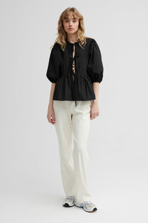Koszula z bawełny organicznej / 12 / 10 / onyx black *spodnie-z-bawelny-organicznej-04-14-cream-white* ?Modelka ma 179 cm wzrostu i prezentuje rozmiar XS?