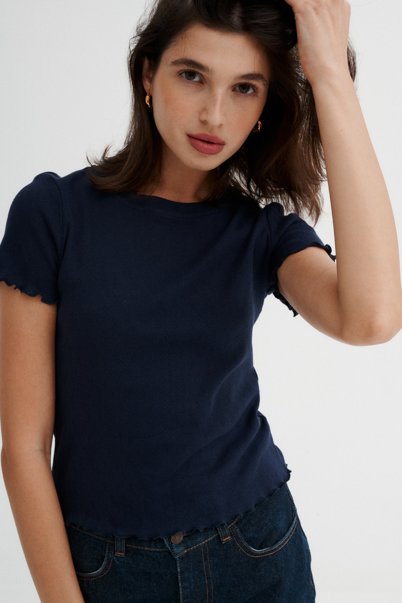 T-shirt z bawełny pointelle / 13 / 25 / night blue ?Modelka ma 175 cm wzrostu i prezentuje rozmiar XS?