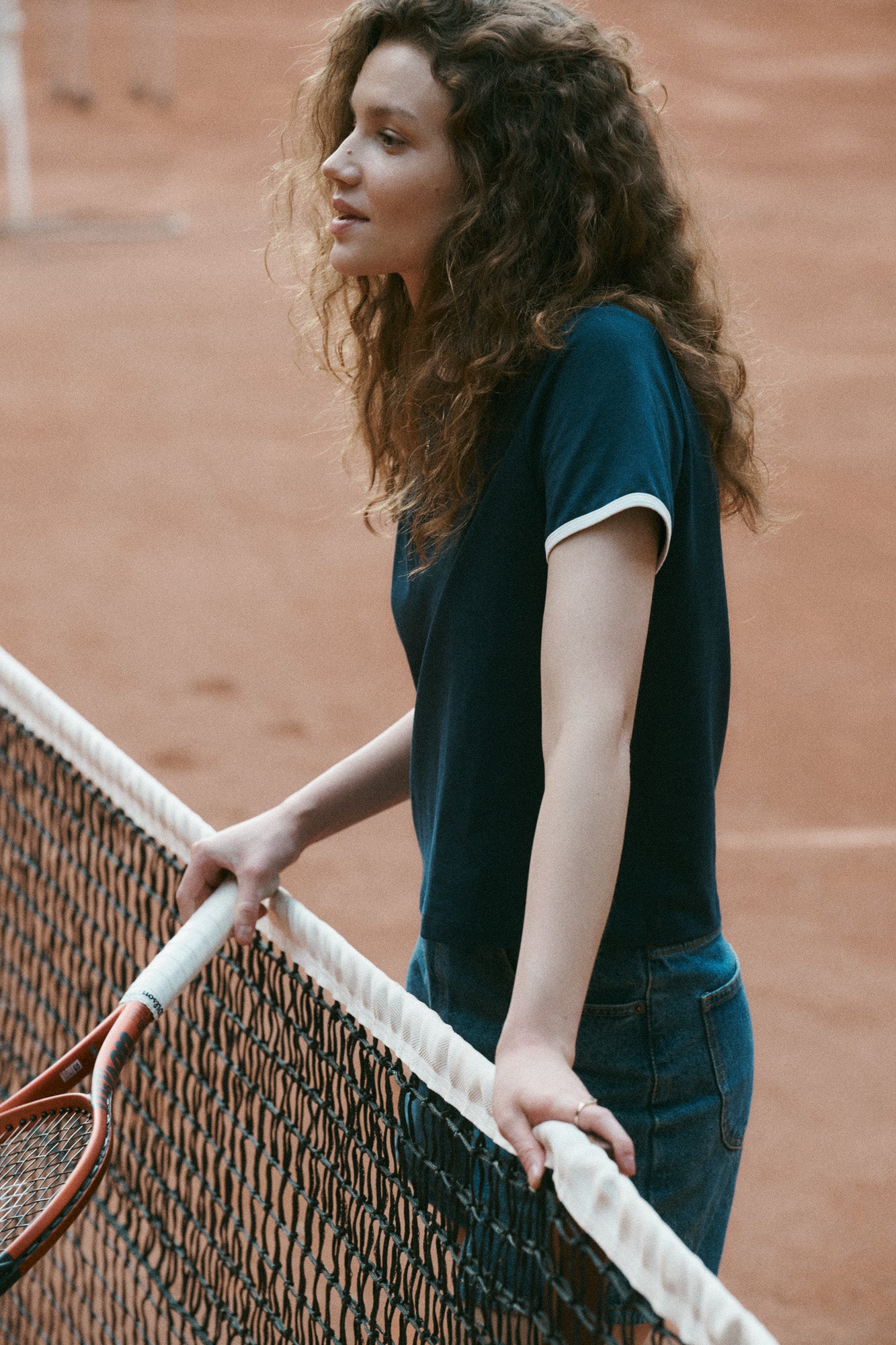 T-shirt z bawełny / 13 / 30 / night blue  ?Modelka ma 180 cm wzrostu i prezentuje rozmiar XS?