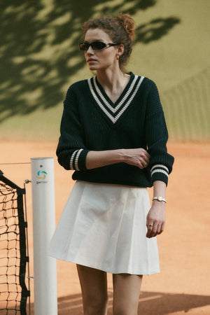 Sweter z bawełny organicznej / 16 / 11 / night blue ?Modelka ma 180 cm wzrostu i prezentuje rozmiar XS/S?