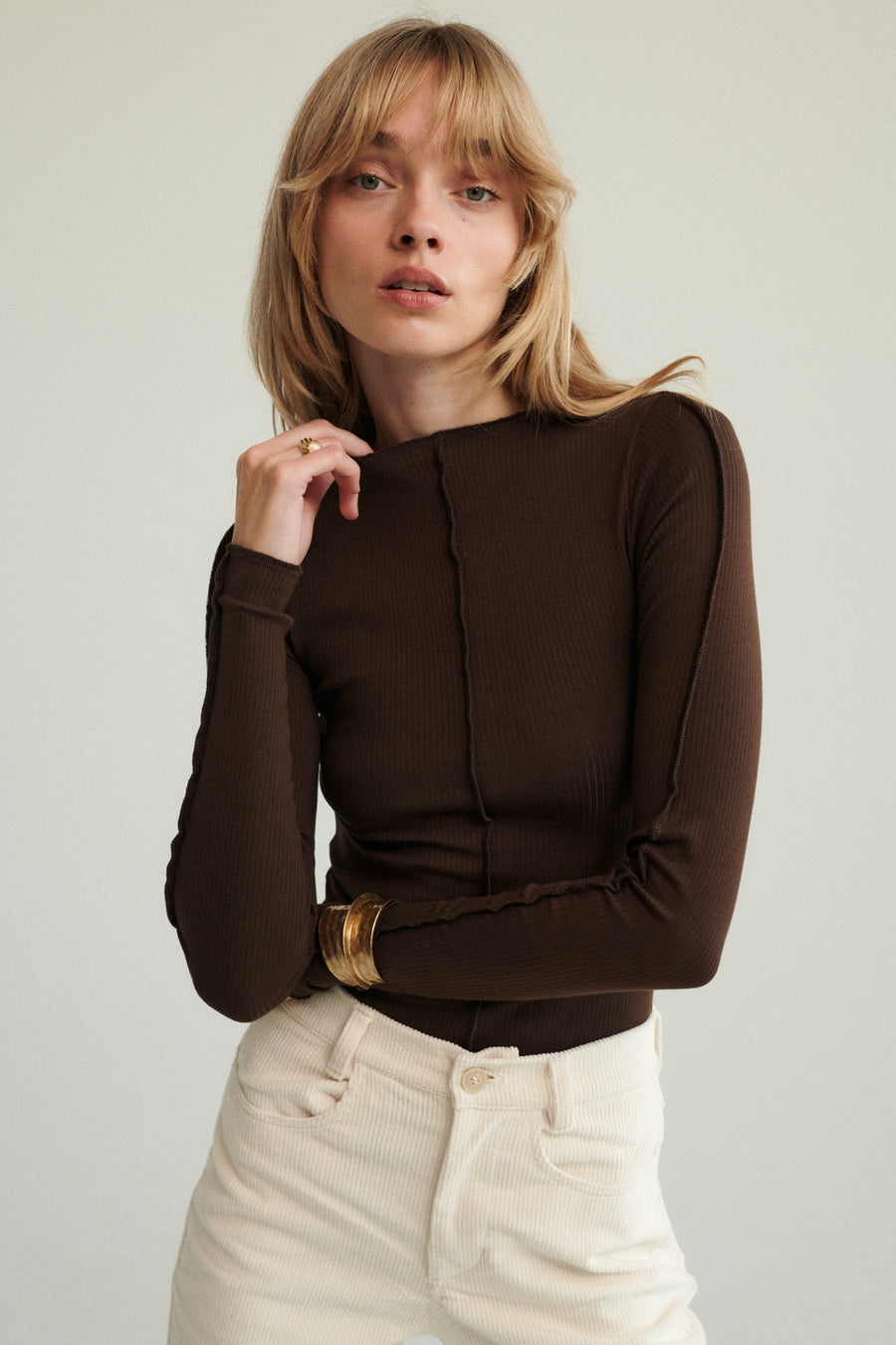 Longsleeve z bawełny organicznej / 14 / 02 / dark chocolate