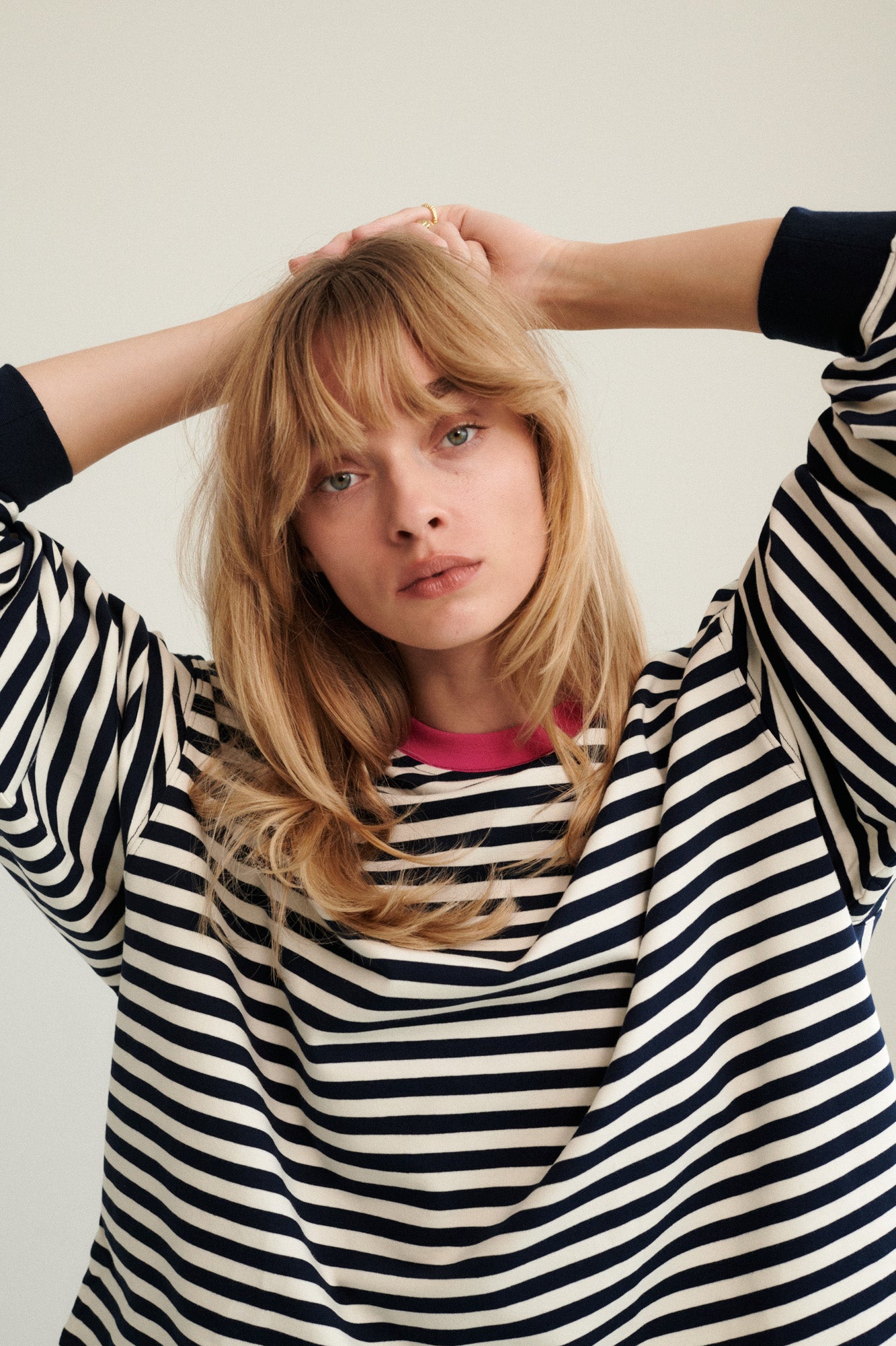 Cienka bluza z bawełny / 17 / 22 / breton stripes / fuchsia ?Modelka ma 179cm i prezentuje rozmiar M/L?