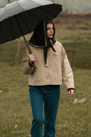 Kurtka z bawełny / 18 / 14 / sandstone *chusta-z-welny-21-24-brown-beige*?Modelka ma 178 cm wzrostu i prezentuje rozmiar M/L?  