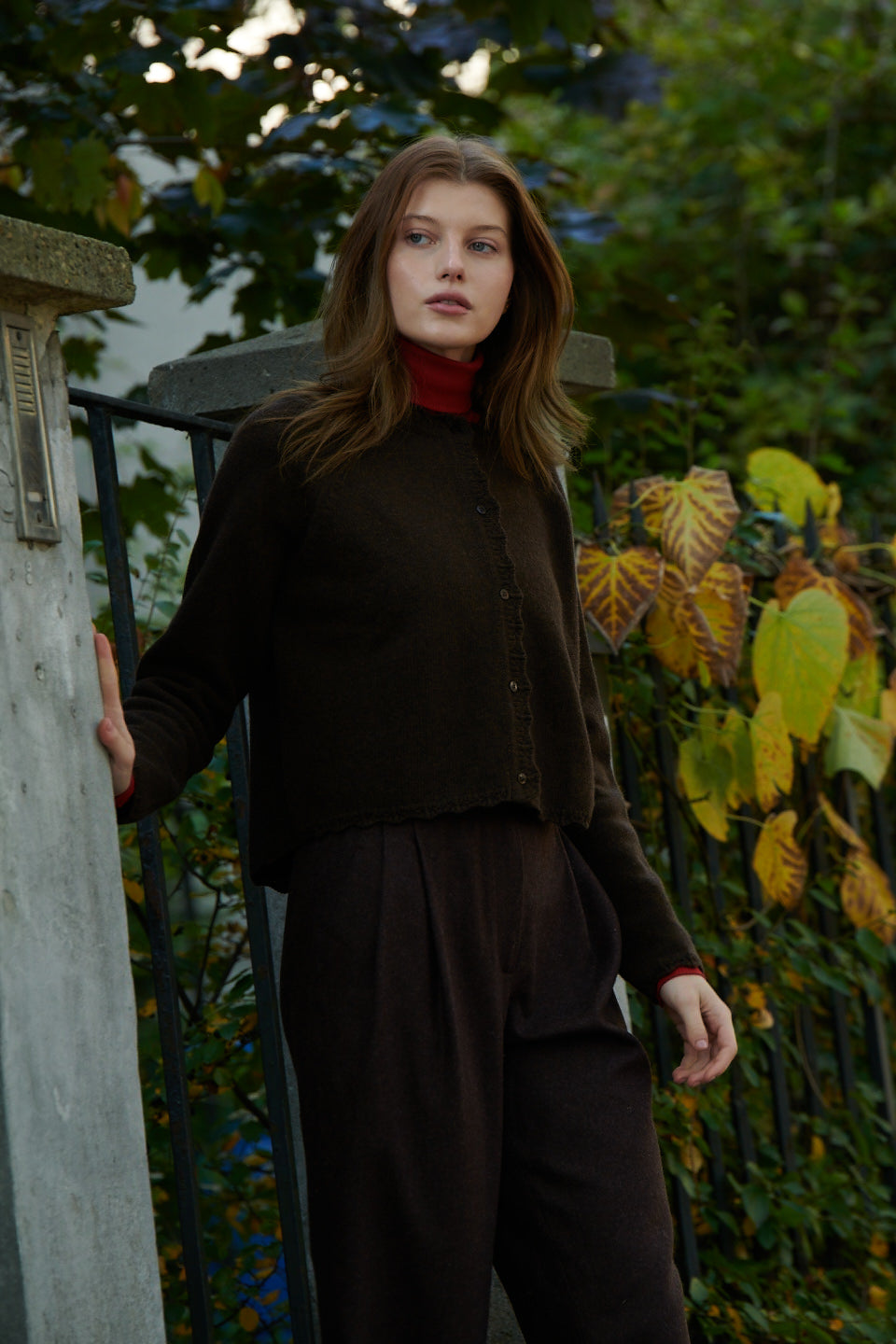 Kardigan z wełny / 16 / 15 / dark brown