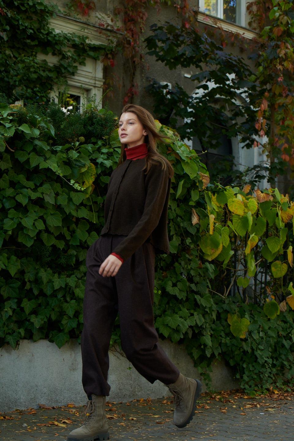 Kardigan z wełny / 16 / 15 / dark brown