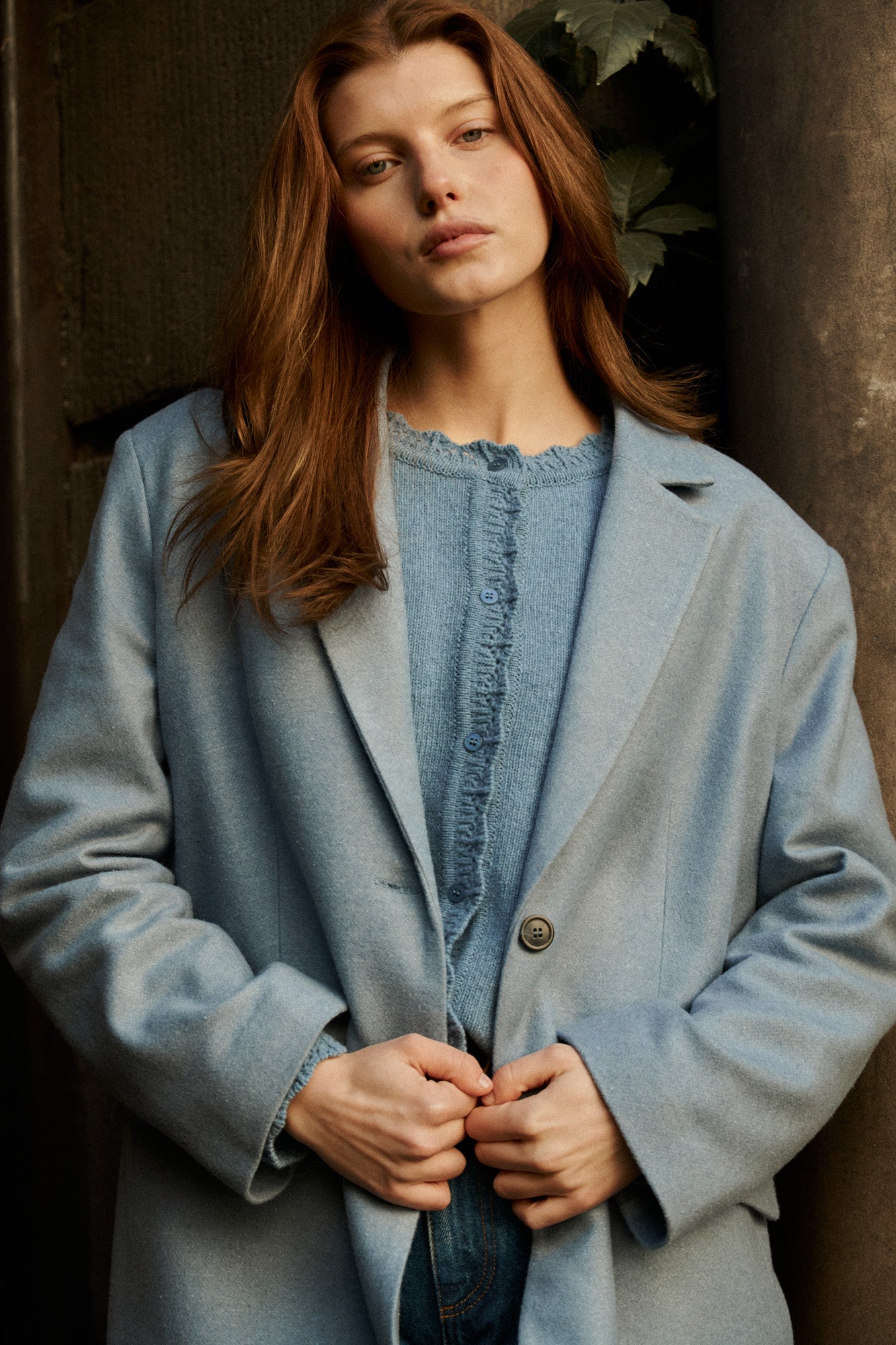 Marynarka z wełny / 18 / 09 / baltic sea  *kardigan-z-welny-16-15-storm-blue* ?Modelka ma 178 cm wzrostu i prezentuje rozmiar M/L?