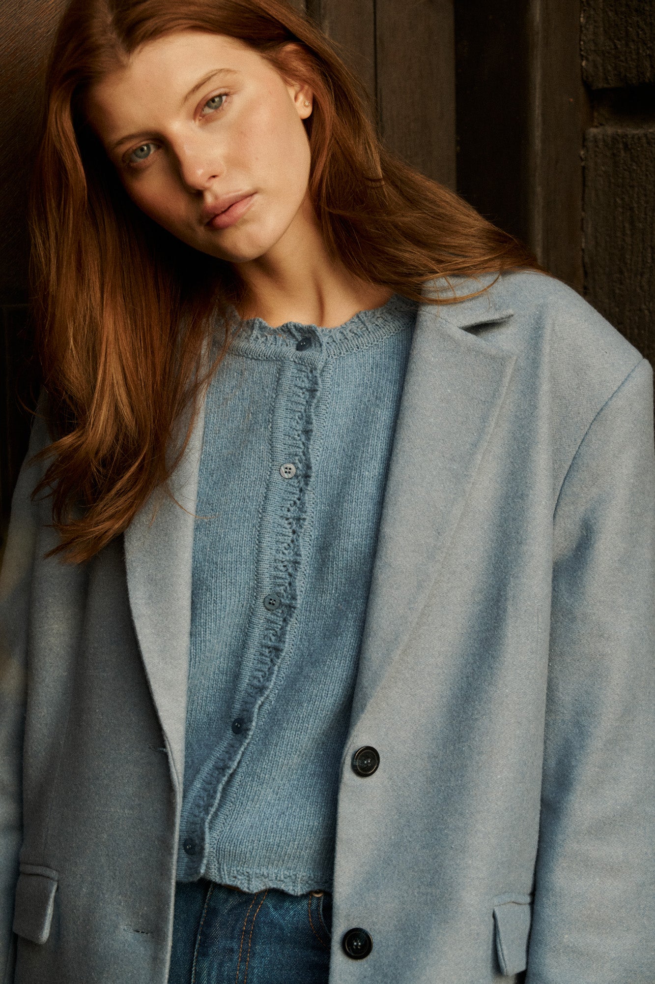 Marynarka z wełny / 18 / 09 / baltic sea  *kardigan-z-welny-16-15-storm-blue* ?Modelka ma 178 cm wzrostu i prezentuje rozmiar M/L?