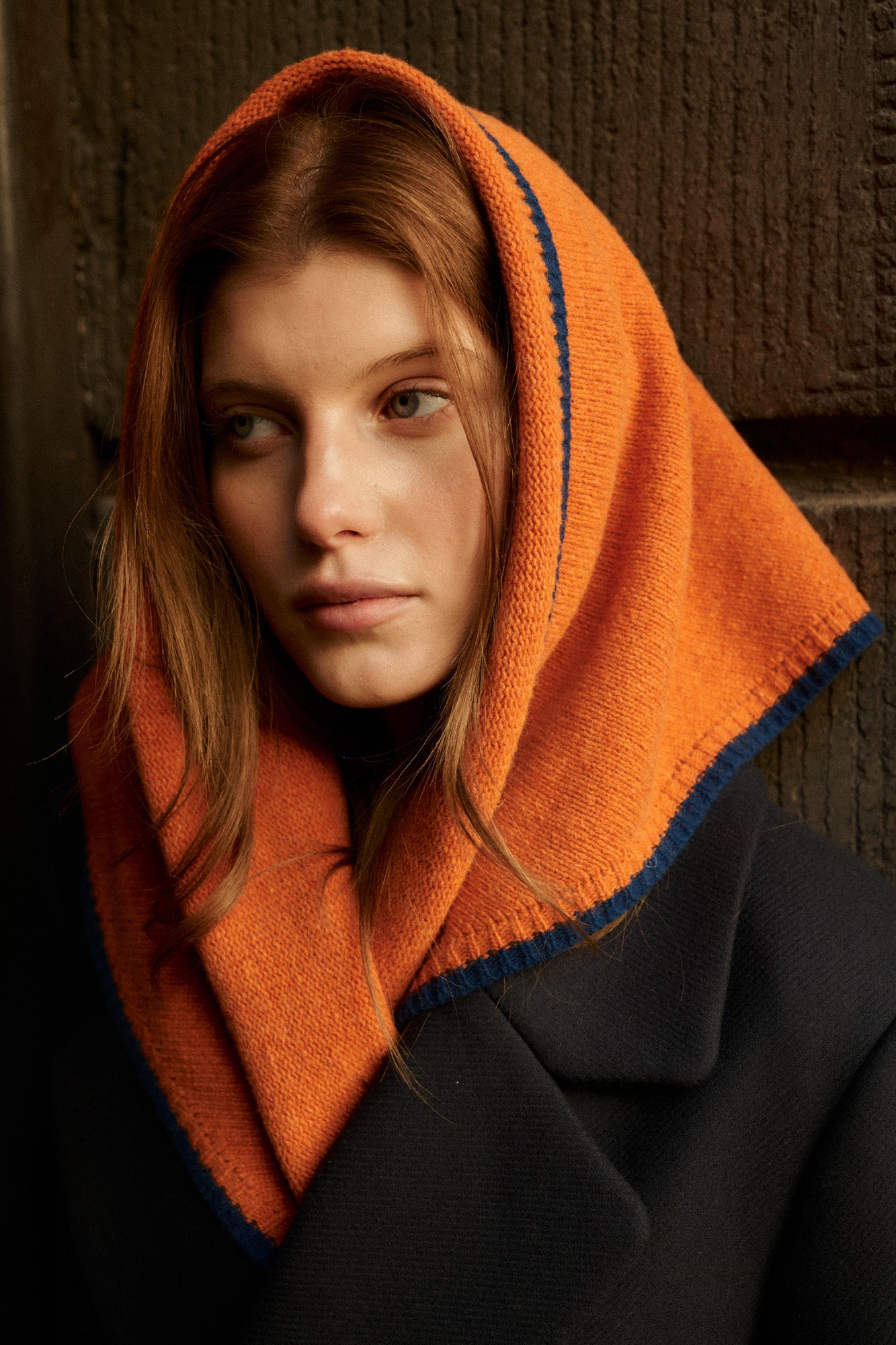 Chusta z wełny / 21 / 24 / orange / navy *plaszcz-z-welna-i-kaszmirem-18-15-night-blue*