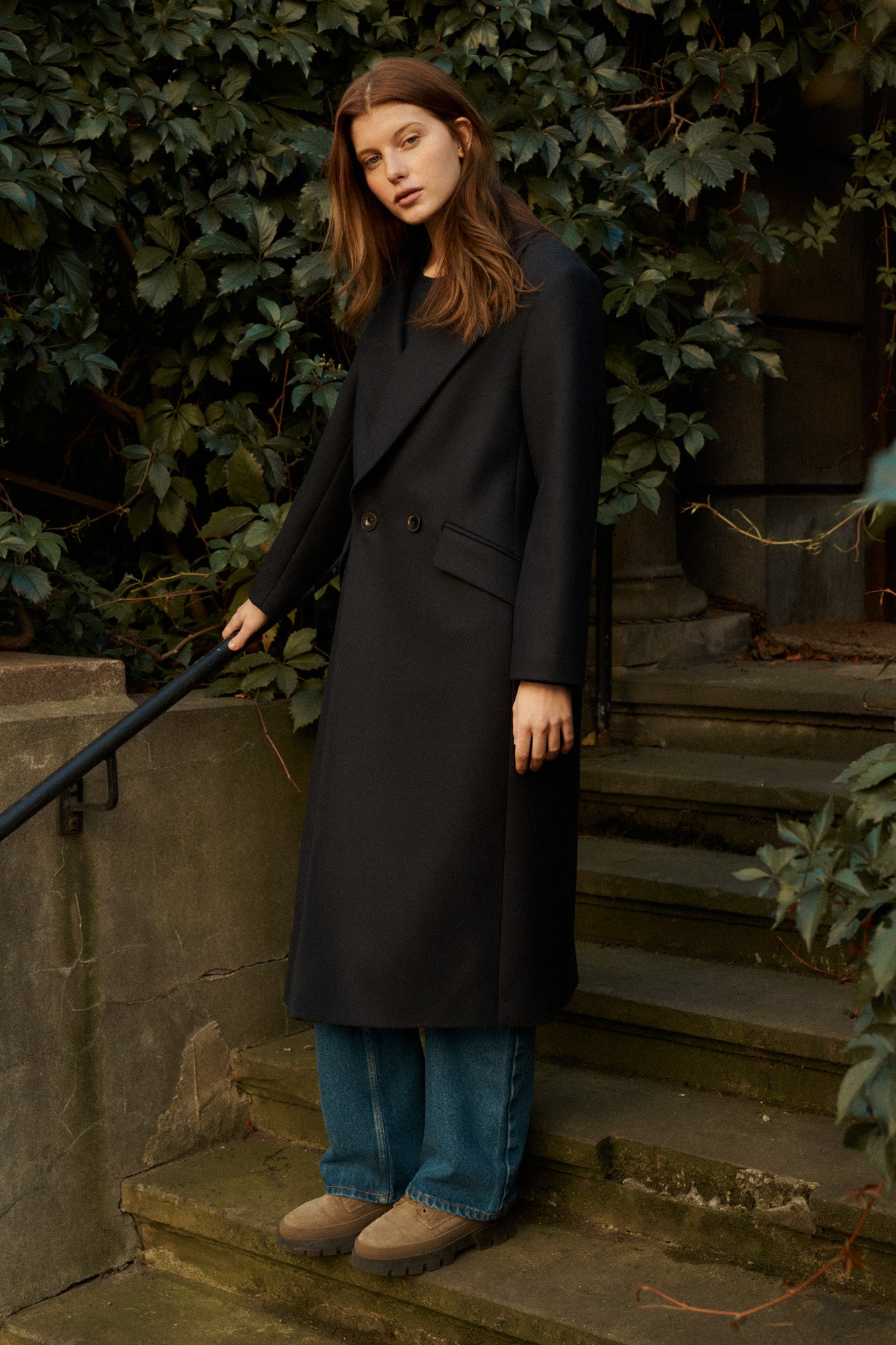 Płaszcz z wełną i kaszmirem / 18 / 15 / night blue ?Modelka ma 178 cm wzrostu i prezentuje rozmiar M?