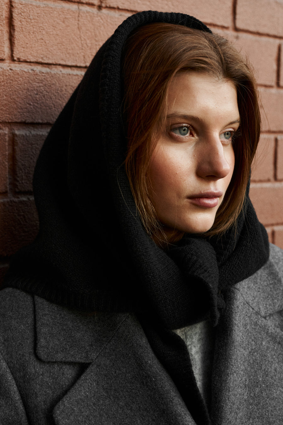 Chusta z wełny / 21 / 24 / onyx black *plaszcz-z-welna-18-15-stone-grey*