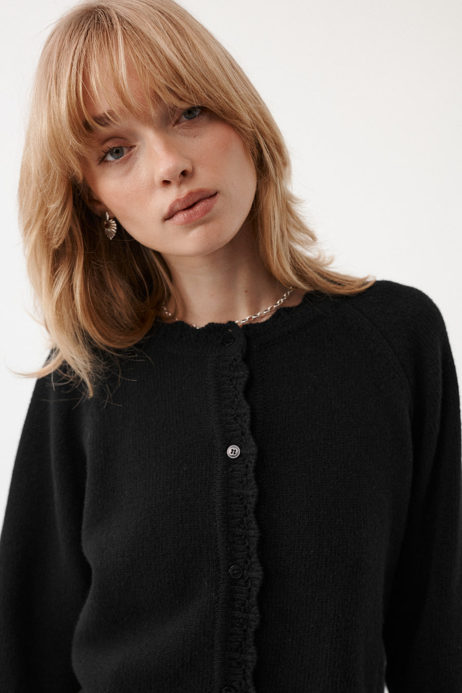 Kardigan z wełny / 16 / 15 / onyx black