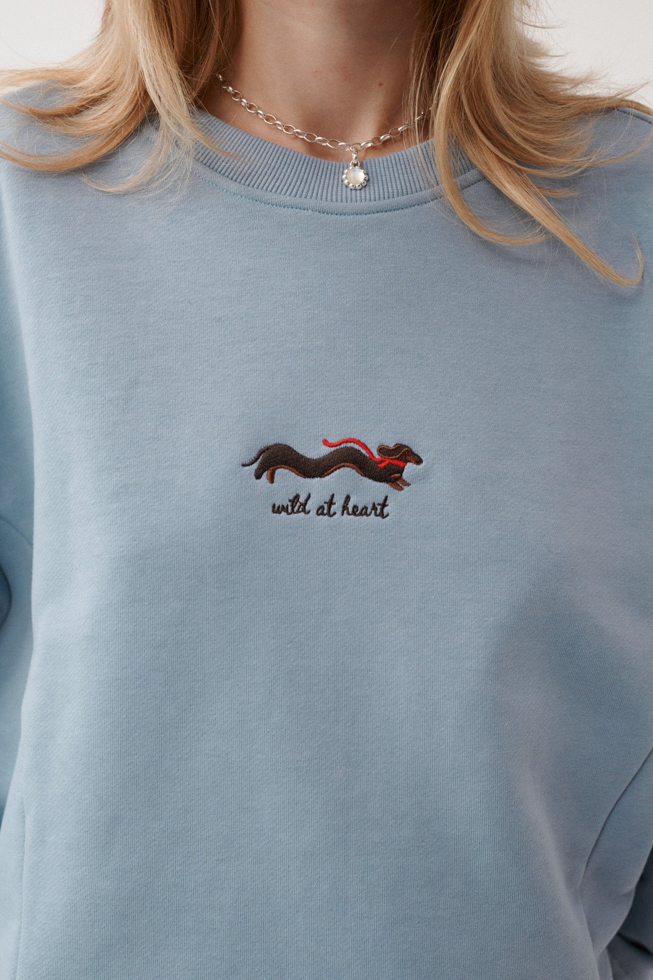 Bluza z bawełny / 17 / 19 / baltic sea ?Modelka ma 179 cm wzrostu i prezentuje rozmiar m/l?