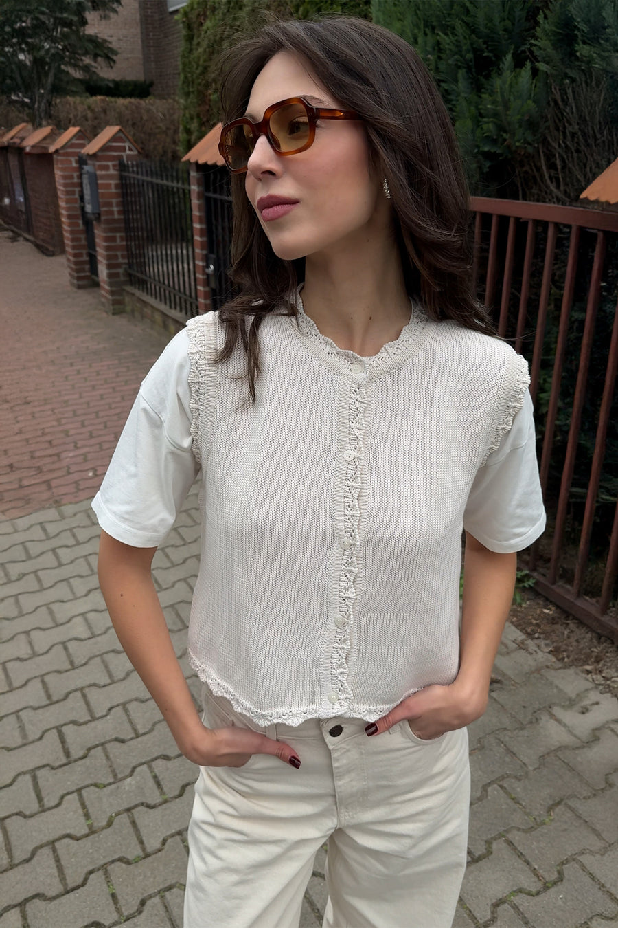 Kamizelka z bawełny organicznej / 22 / 01 / cream white