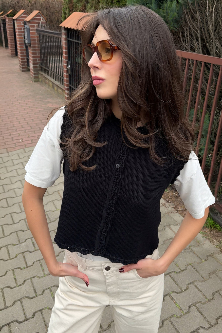 Kamizelka z bawełny organicznej / 22 / 01 / onyx black