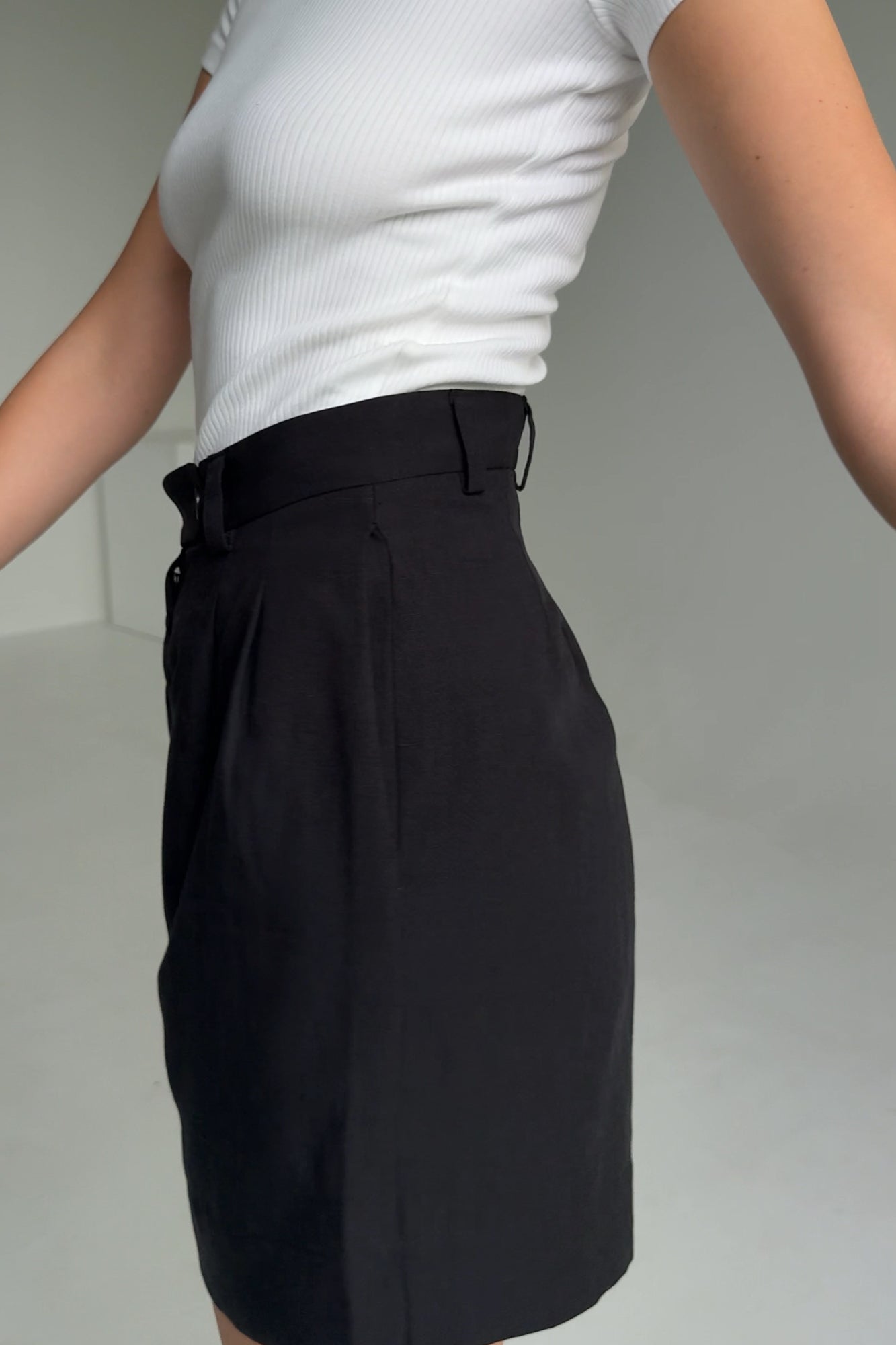 Szorty z lnu i Tencelu™ / 09 / 12 / onyx black