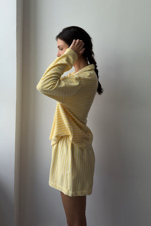 Szorty z bawełny / 09 / 08 / lemon stripes *longsleeve-polo-z-bawelny-14-26-lemon-stripes*?Modelka ma 178 cm wzrostu i prezentuje rozmiar XS/S?