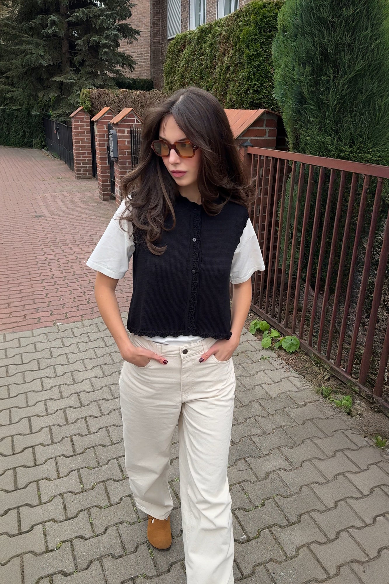 Kamizelka z bawełny organicznej / 22 / 01 / onyx black