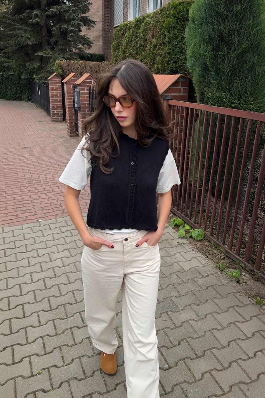 Kamizelka z bawełny organicznej / 22 / 01 / onyx black