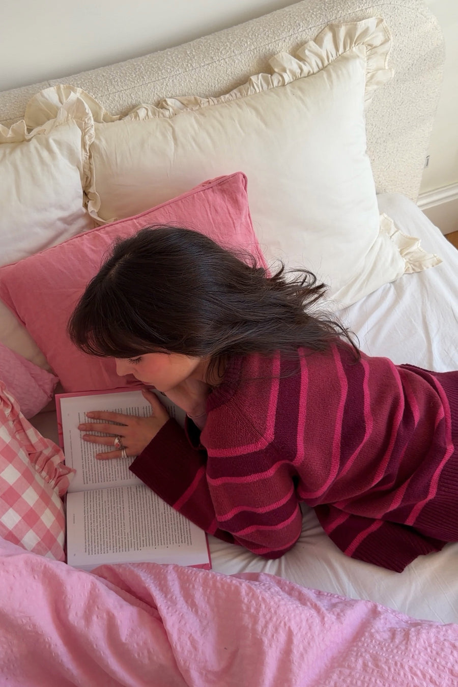 ?Modelka ma 178cm wzrostu i prezentuje rozmiar M/L?