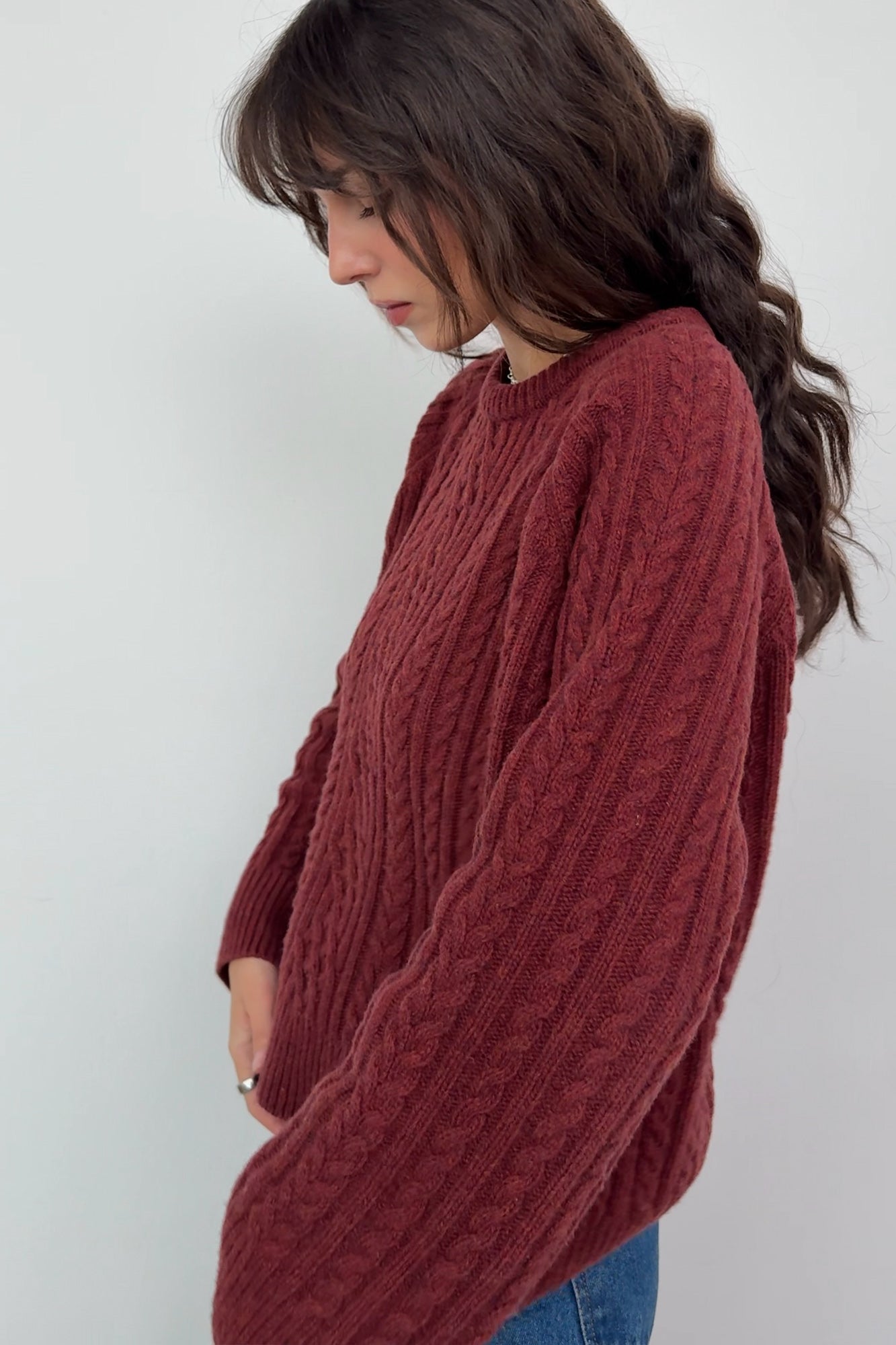 Sweter z wełny / 16 / 19 / autumn leaves ?Modelka ma 178cm wzrostu i prezentuje rozmiar M/L?