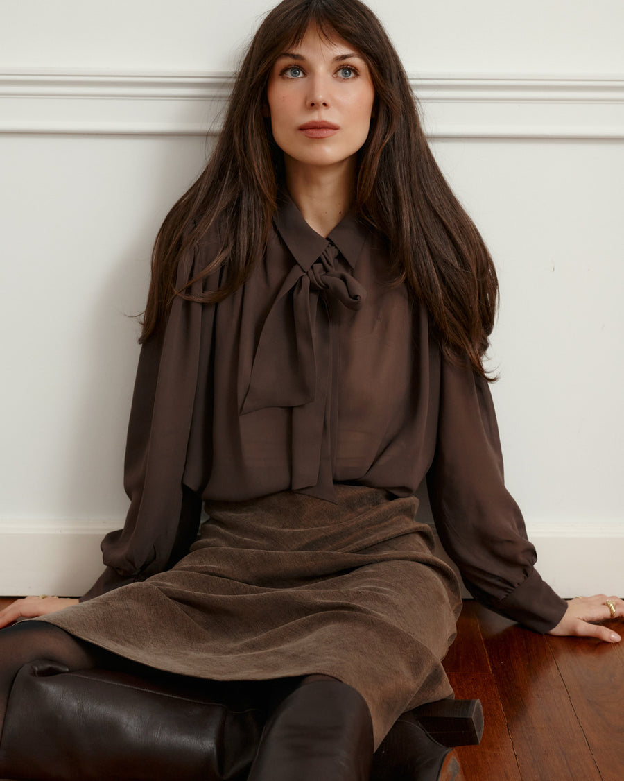 *bluzka-z-wiskozy-12-26-hot-chocolate*?Modelka ma 178cm wzrostu i prezentuje rozmiar S?