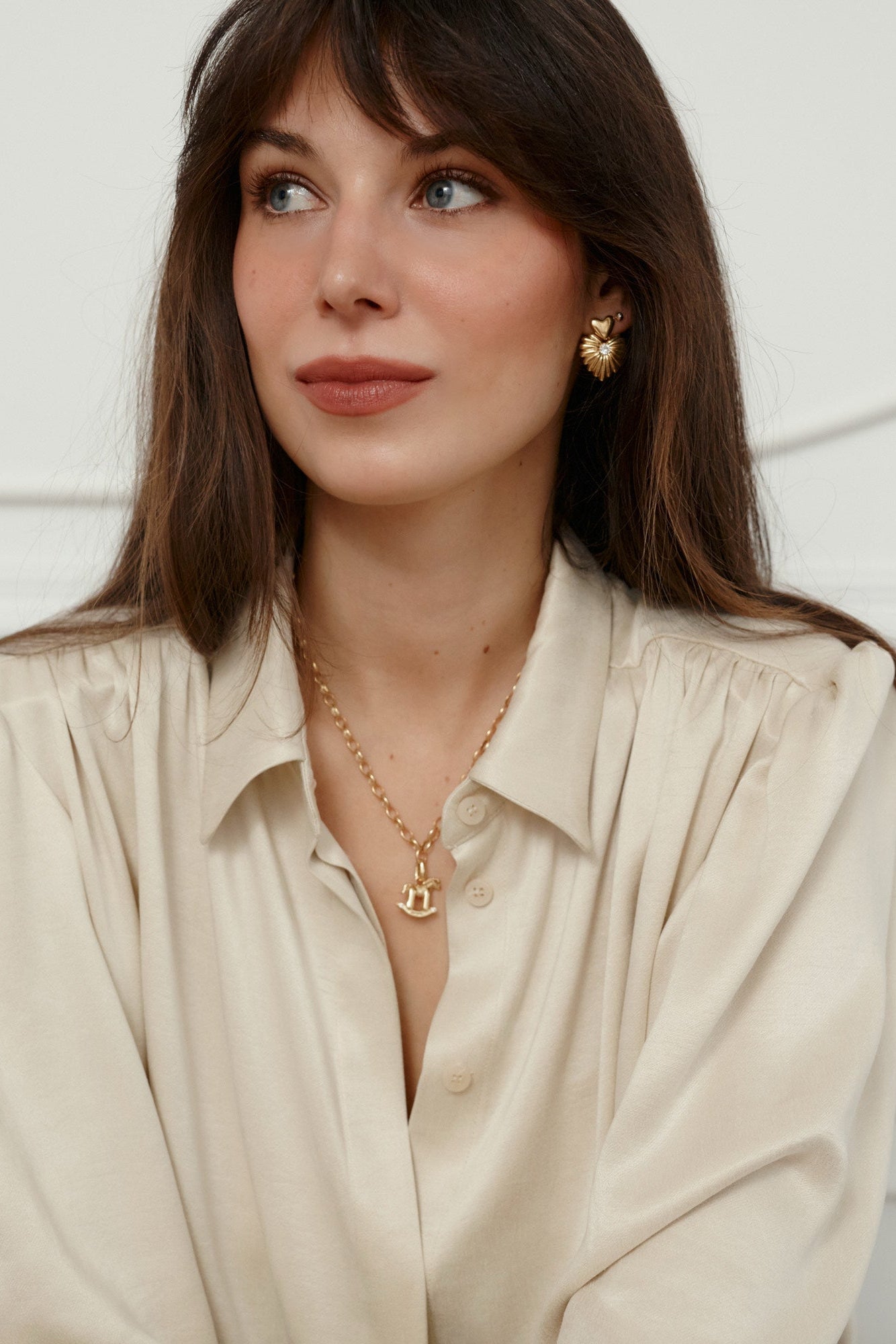 ?Modelka ma 178cm wzrostu i prezentuje rozmiar M/L?