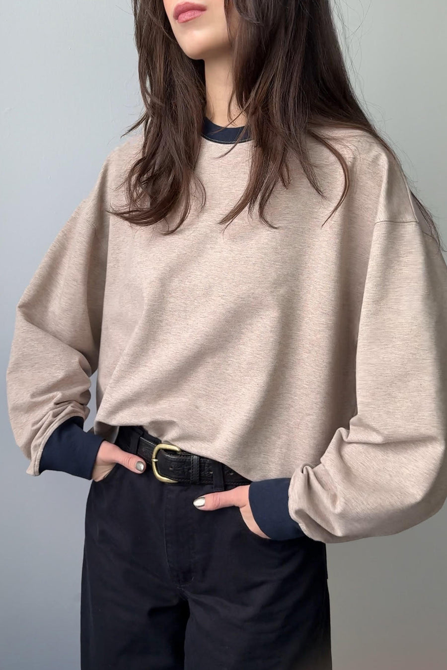Cienka bluza z bawełny / 17 / 22 / cappuccino / navy  ?Modelka ma 178 cm wzrostu i prezentuje rozmiar XS/S?