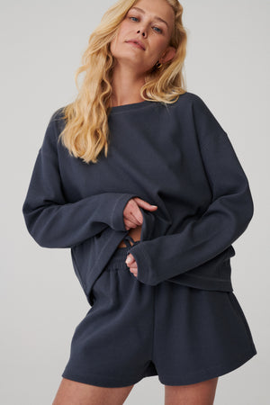 Bluza z bawełny / 14 / 04 / blue graphite *szorty-z-bawelny-09-09-blue-graphite*?Modelka ma 173cm wzrostu i nosi rozmiar XS/S? |